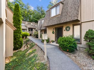 14 Great Meadow Ln #33-A, Avon, CT 06001