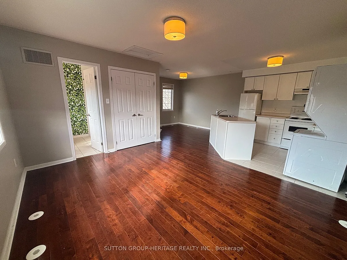 Building Photo - 12 Black Creek Dr #COACHHOUSE