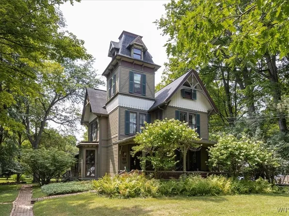 115 Buffalo Rd, East Aurora, NY 14052