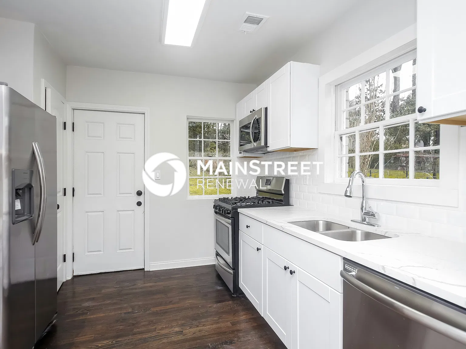 1847 S Gordon St SW — Photo 4