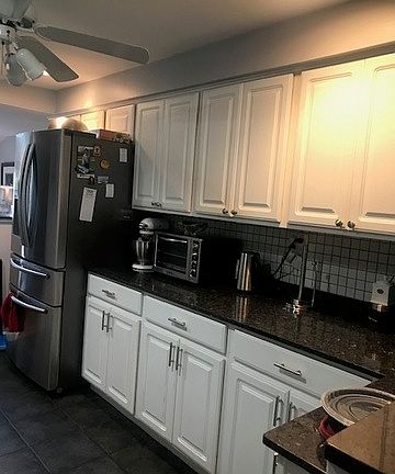 2nd image of 3419 Greenleaf St #3419