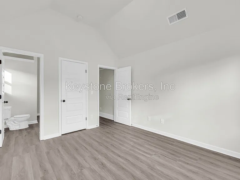 1216 Trophy Club Ave — Photo 9