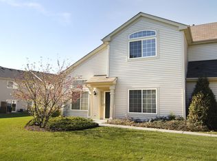 3382 Blue Ridge Dr, Carpentersville, IL 60110