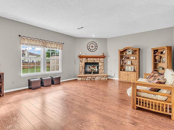 4th image of 8825 Squire Boone Ct
