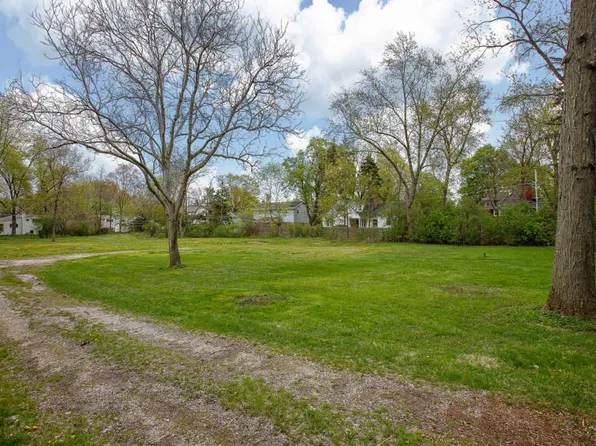 1205 Cherry St, Wheaton, IL 60187