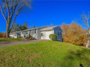 6 Grandview Ave, Watertown, CT 06795