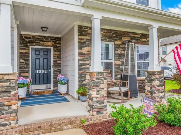 1302 Leyland Ter, Trinity, NC 27370