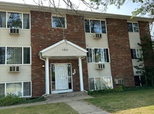 1131 Abbott Dr #6, Elgin, IL 60123