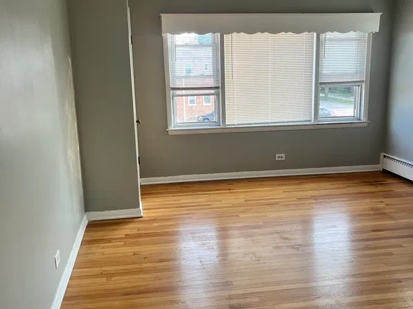 1320 W 89th St APT 2E, Chicago, IL 60620