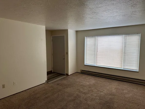 Dallas Triplex, 105 NE Fern Ave APT 2, Dallas, OR 97338