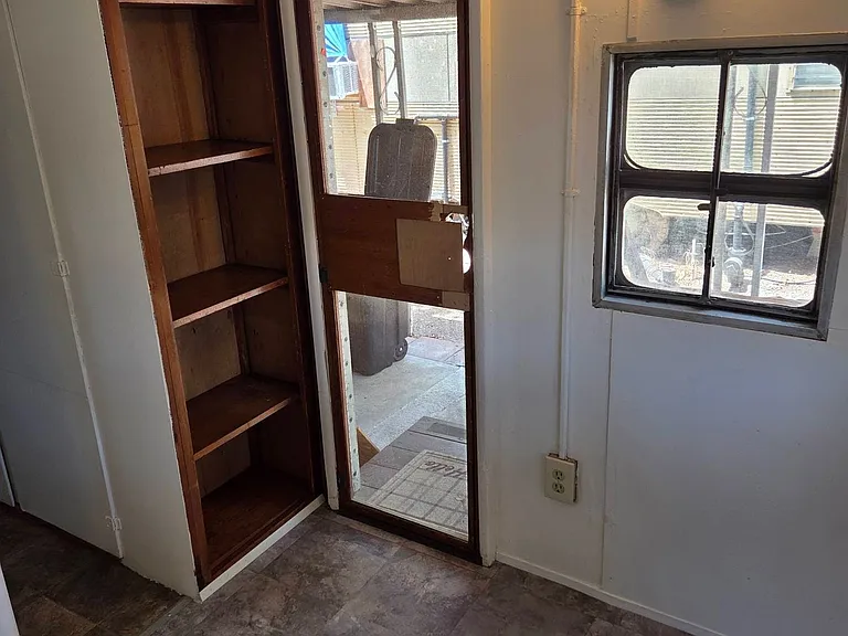 515 E Saint Andrew Pl #A — Photo 9