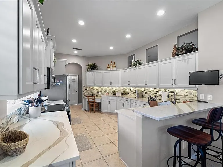 5175 Cantabria Crst — Photo 8
