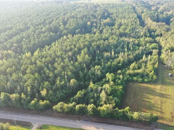 (undisclosed Address), Mount Hermon, LA 70450