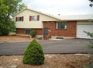 1233 Fuller Rd, Colorado Springs, CO 80920