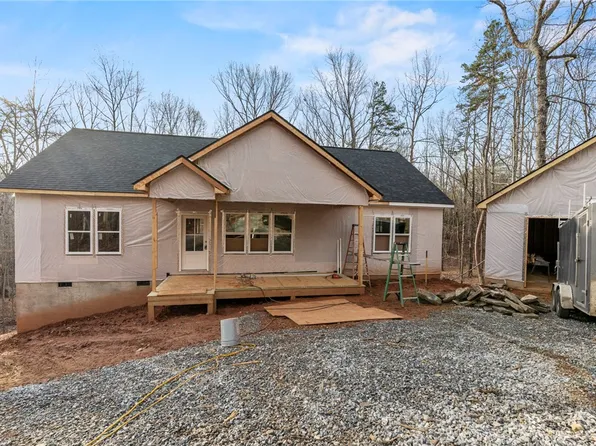 110 Gabriel Way, Pickens, SC 29671