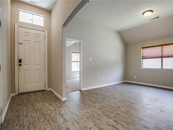 3rd image of 612 Tradewind Dr