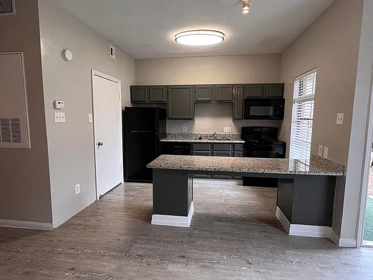 Arbor Point Apartments — Photo 14