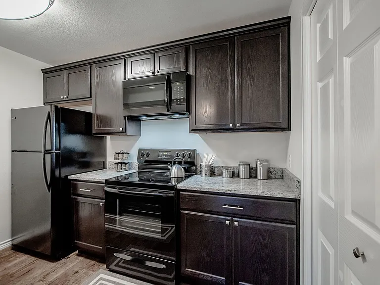 The Villas Apartments — Photo 16