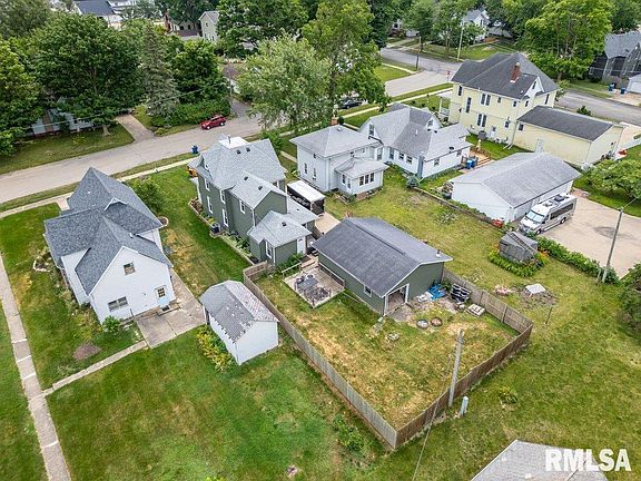 2nd image of 817 9th Ave