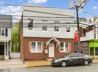 137 Valley Rd #2L-2, Montclair, NJ 07042
