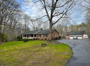 1812 Manakintown Ferry Rd, Midlothian, VA 23113