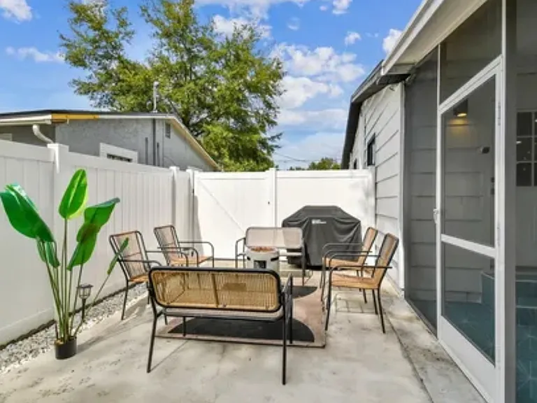1905 E Wilder Ave — Photo 8