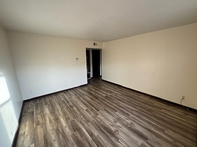 Tiger Lilee Cove - 705-6 — Photo 1