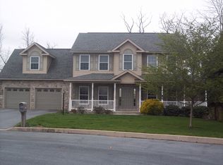 5826 Simsbury Dr, Harrisburg, PA 17111