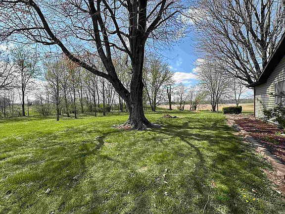 2nd image of 2462 S County Road 200 E
