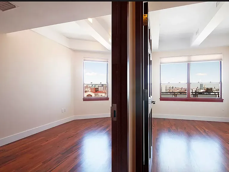 240 Meeker Ave #73 — Photo 4