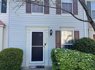 1776 Tiger Lily Cir #98, Woodbridge, VA 22192