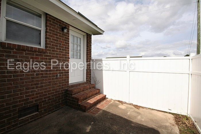 2nd image of 106 Gurley Ave APT 2