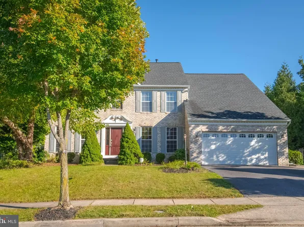 9715 Perry Farms Dr, Perry Hall, MD 21128