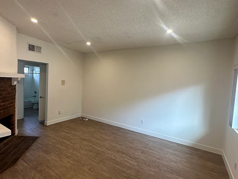 11045 Fruitland Dr #207 — Photo 13