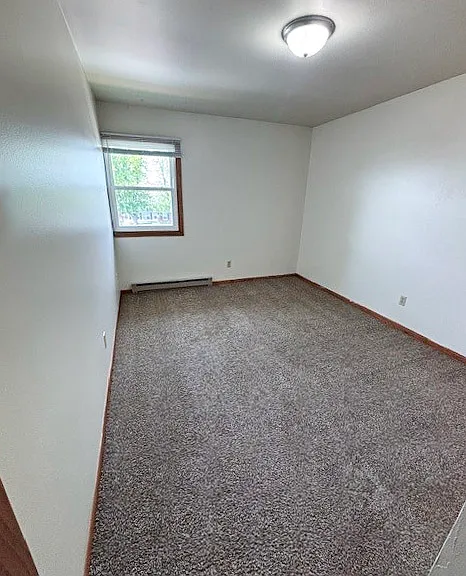 200 E Krych St #18 — Photo 5