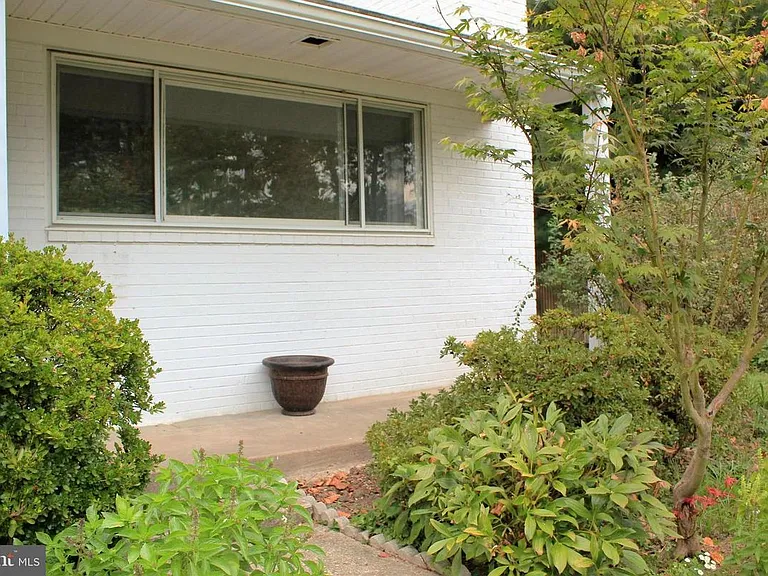 6325 Tone Ct — Photo 21