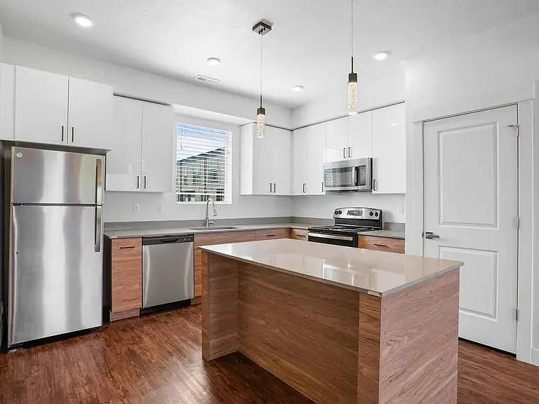 Vaseo Townhomes — Photo 14