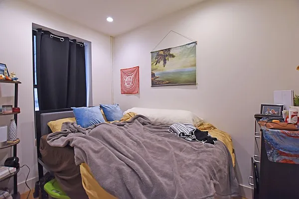 Rented by REAL New York | media 17