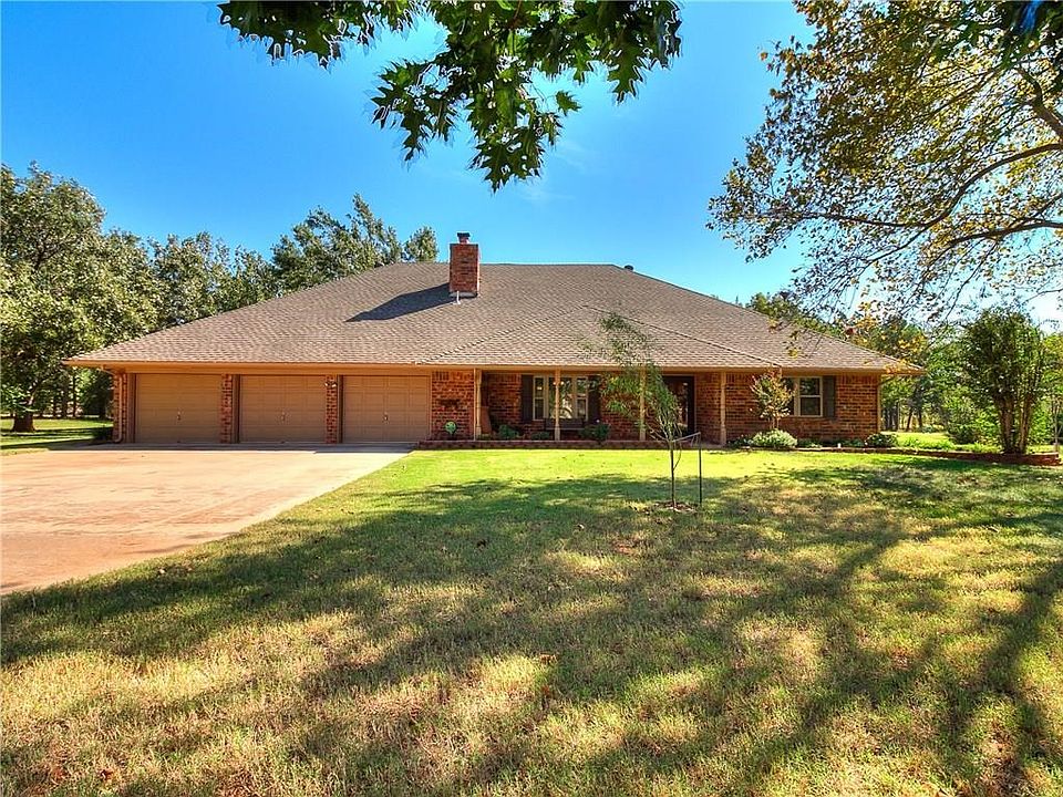 1st image of 3600 Willow Pond Dr