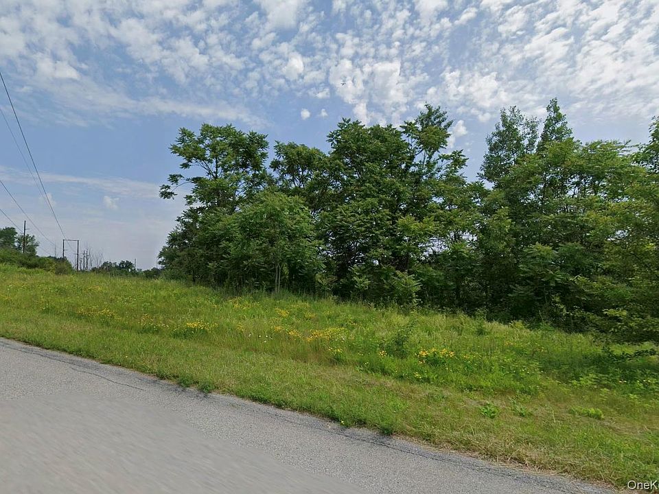 2nd image of Frost Hill Road