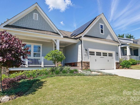 6136 Sandy Point Ln, Belmont, NC 28012