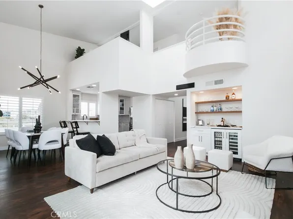 1617 S Beverly Glen Blvd APT 301, Los Angeles, CA 90024