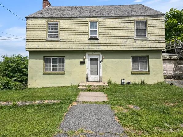 37 Marsh Ave, Worcester, MA 01605