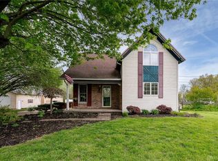 6451 Shull Rd, Dayton, OH 45424