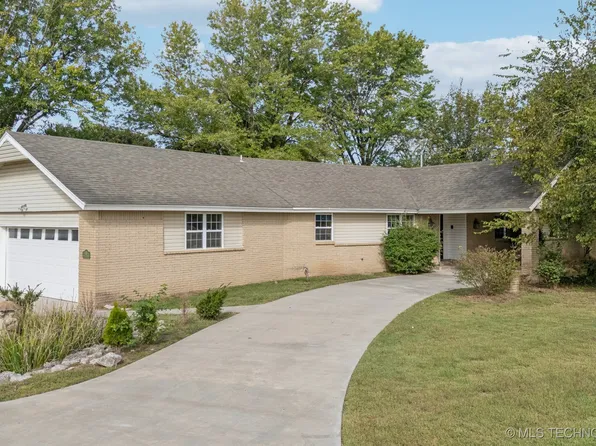 12036 S 278th East Ave, Coweta, OK 74429