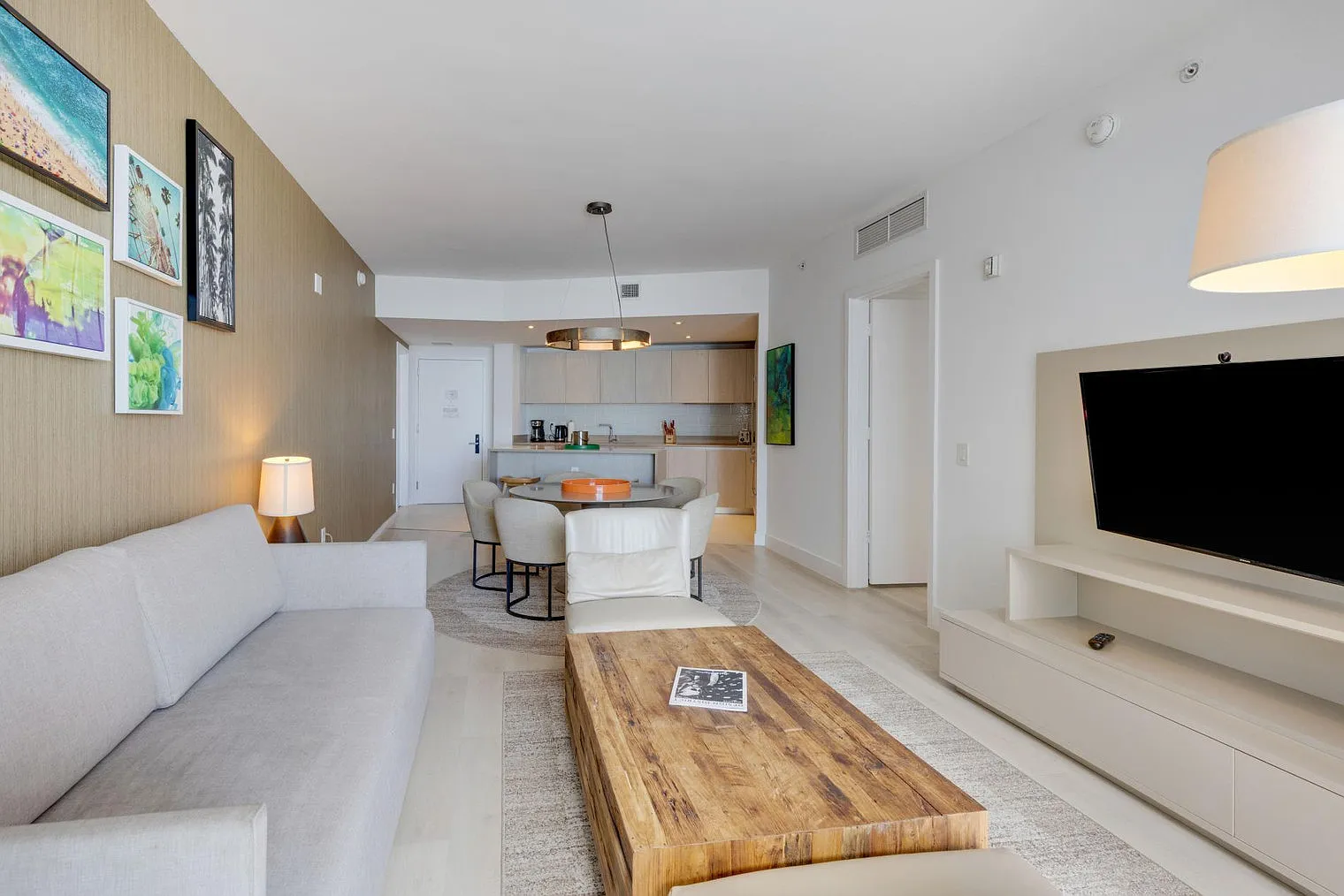 2 bed, 2.0 bath, 1248 sqft, $5,171 — Photo 2
