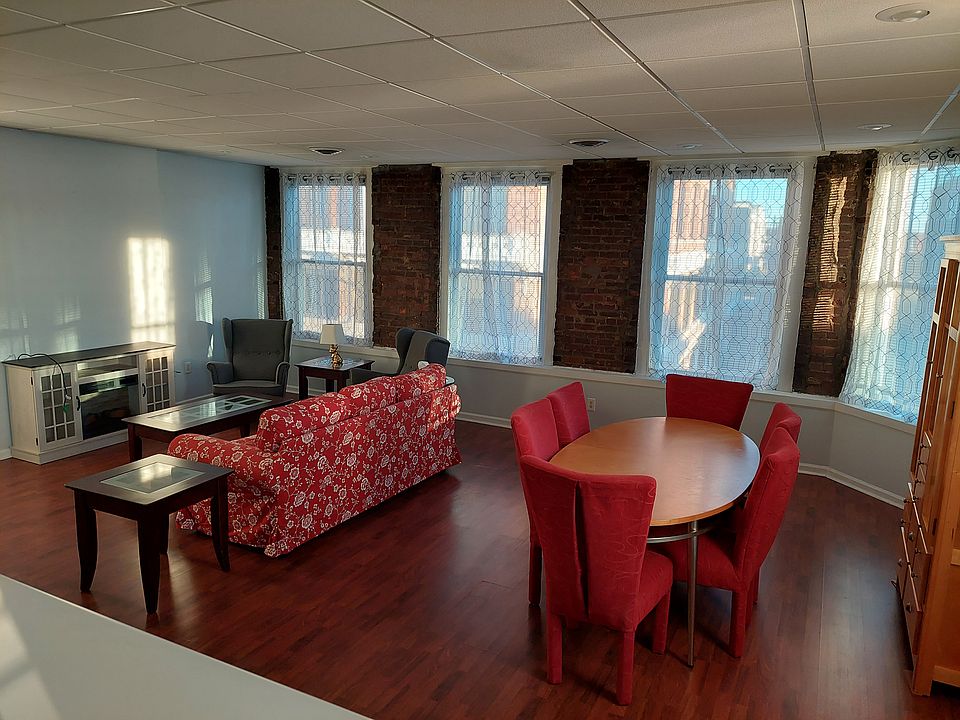 1st image of 701 Market St #301