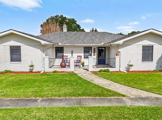 1402 Levee Dr, Houma, LA 70360