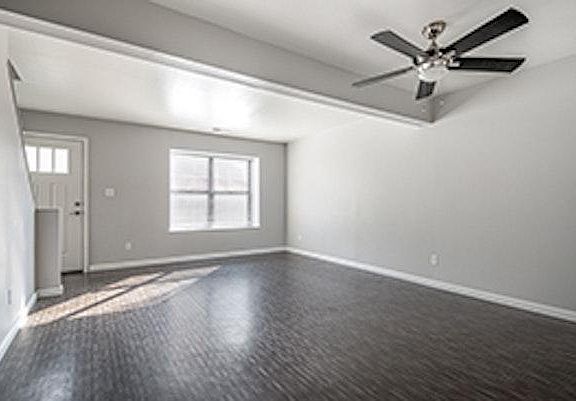 3rd image of 7820 Lexington Ave #Eef9ee529