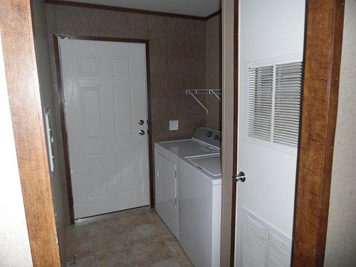 4th image of 150 Centerbrook St SE